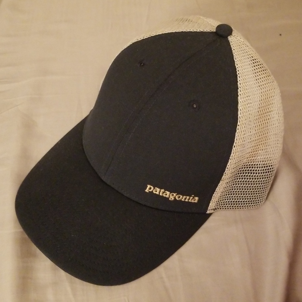 Patagonia LoPro Trucker Hat - Navy Beige